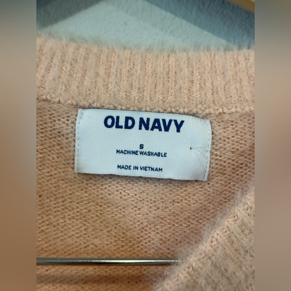 Old Navy Women's Light Pink Fuzzy Sweater Size Small - Picture 3 of 3